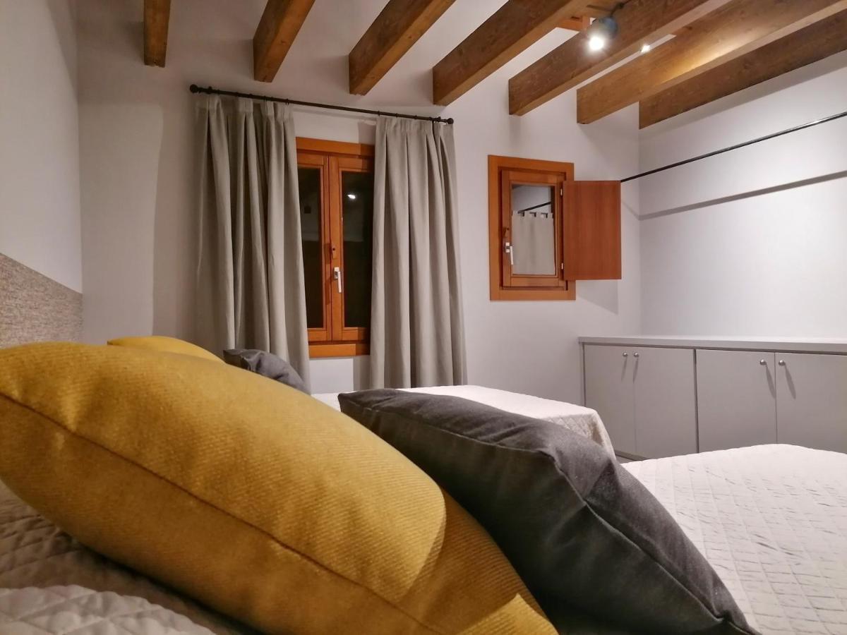 Apartament "El Castell" Casa Rural Cal Rialla ลีเวีย ภายนอก รูปภาพ