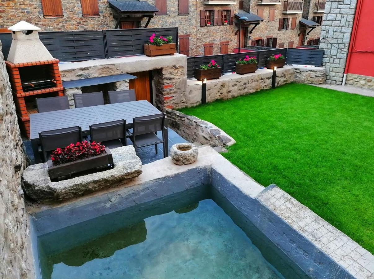 Apartament "El Castell" Casa Rural Cal Rialla ลีเวีย ภายนอก รูปภาพ